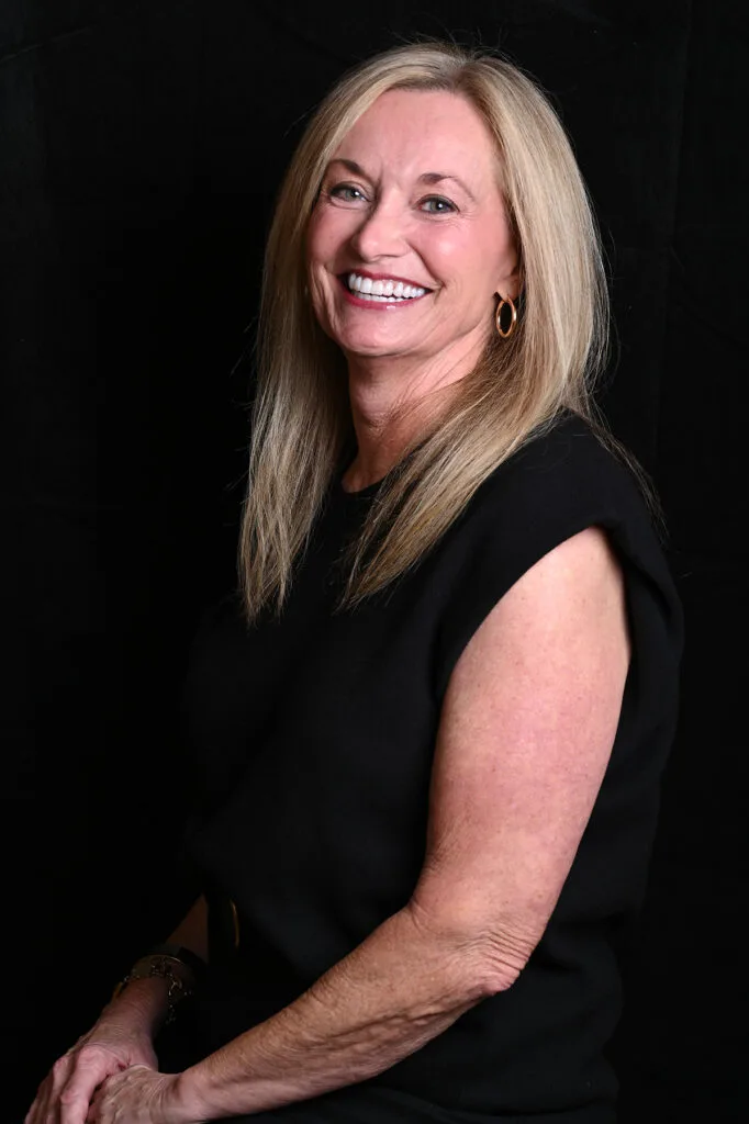 Portrait of Kim, Chief Financial Officer at Samuel F. Jirik, DDS